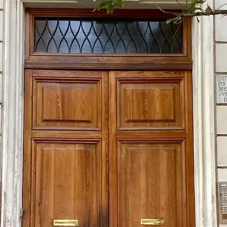 Ave Apartmán *